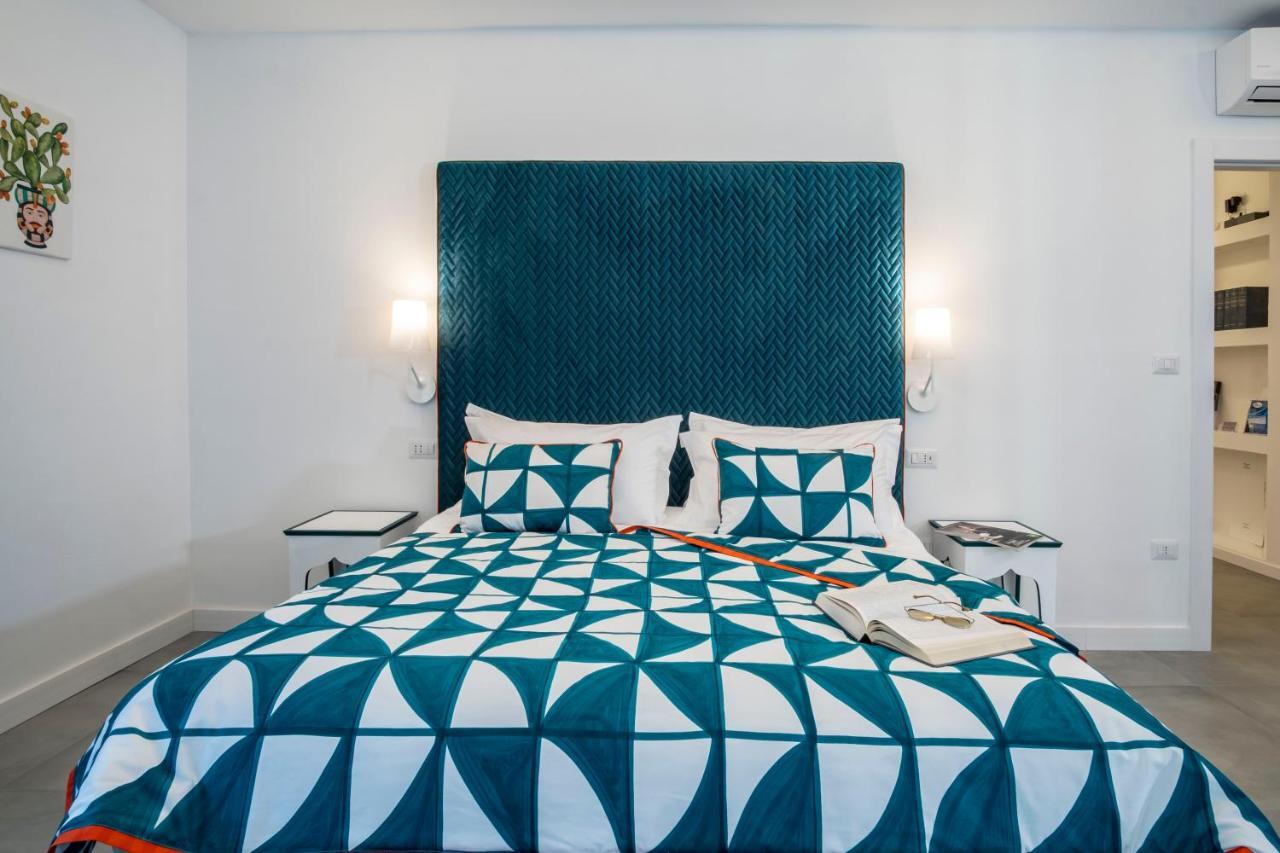 Yourhome - Unica Luxury Apartment كاستيلاّماري دي ستا المظهر الخارجي الصورة