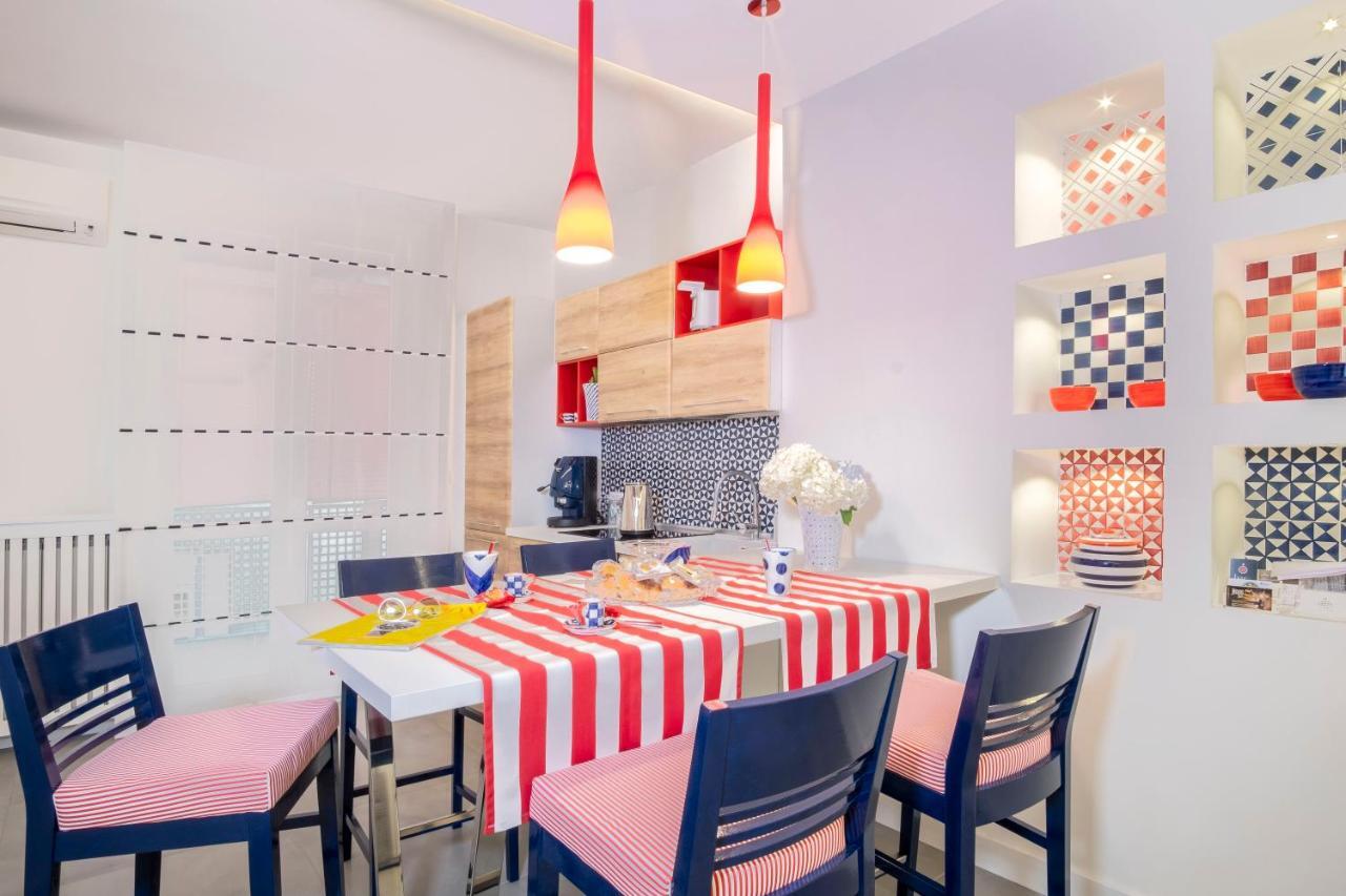 Yourhome - Unica Luxury Apartment كاستيلاّماري دي ستا المظهر الخارجي الصورة